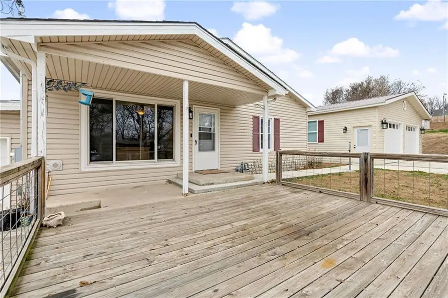 302 Dewey Avenue, Camden Point, MO 64018 - Image #3