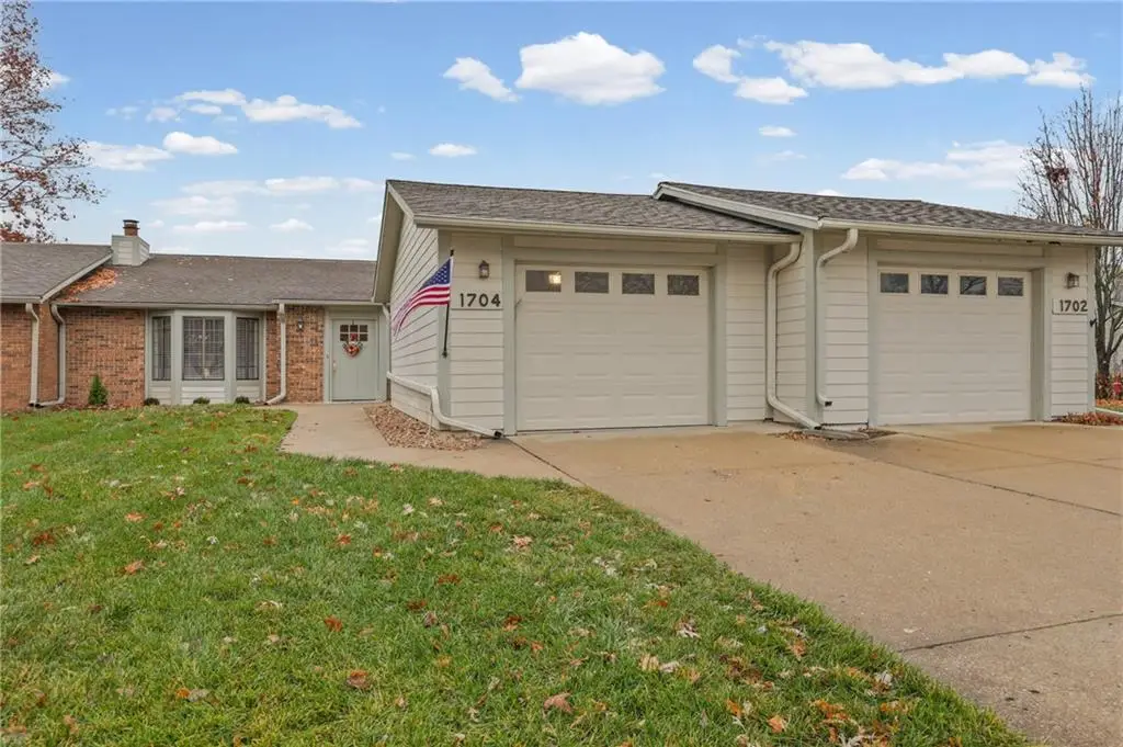 1704 W Long Boulevard, Raymore, MO 64083 - Image #1