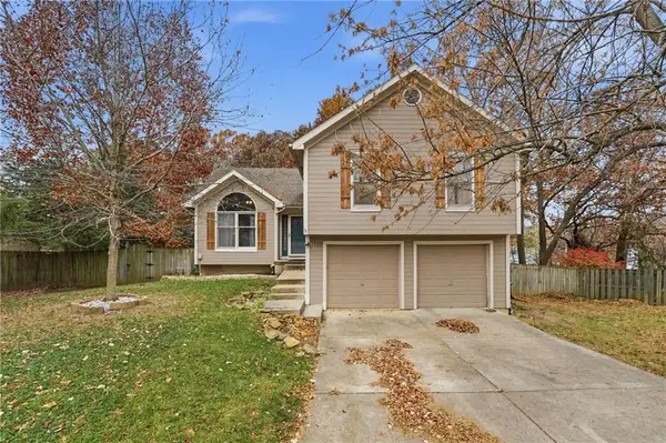 7024 N Mercier Court, Kansas City, MO 64118