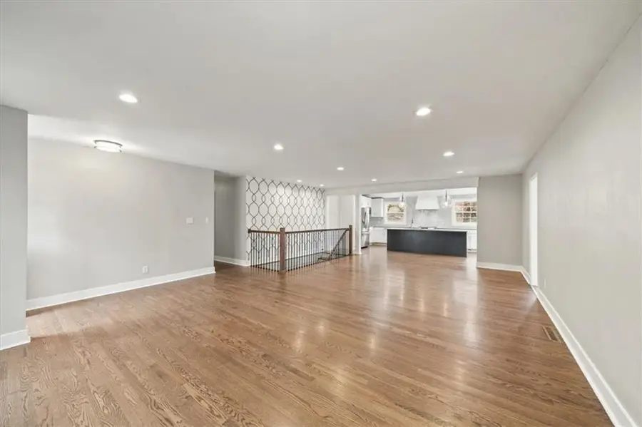 7612 Maple Street, Prairie Village, KS 66208 - Image #3