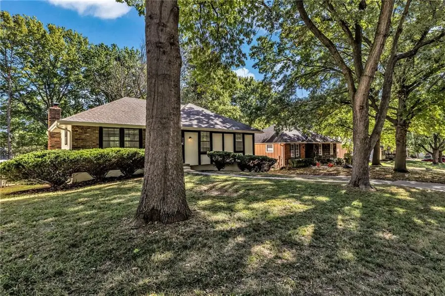 6509 N Harden Avenue, Kansas City, MO 64151 - Image #2