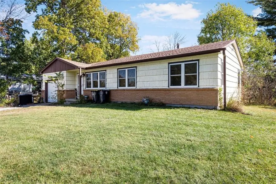 8921 N Charlotte Street, Kansas City, MO 64155 - Image #2