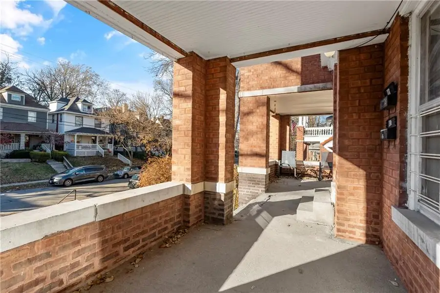 3619 Wyandotte Street, Kansas City, MO 64111 - Image #2