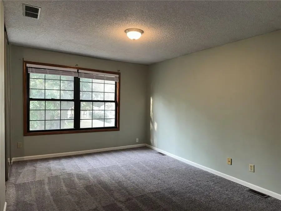 2901 University Drive, Lawrence, KS 66049 - Image #3