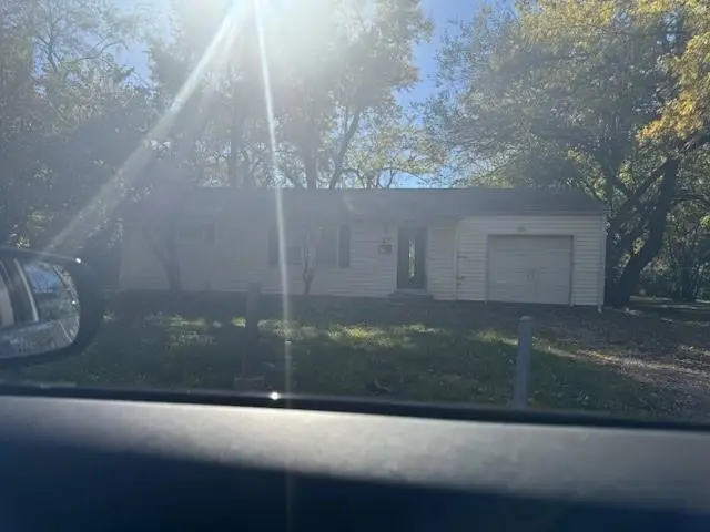 11016 Cambridge Avenue, Kansas City, MO 64134 - Image #1