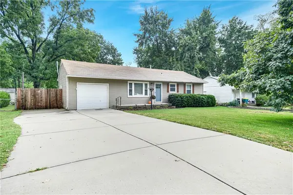 7123 Woodson Street, Overland Park, KS 66204
