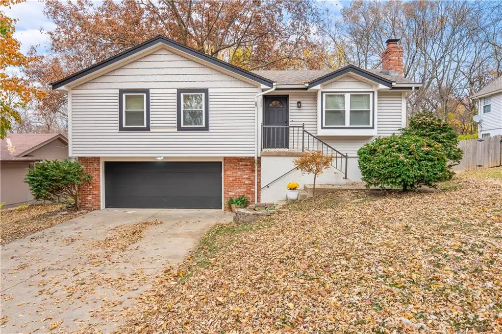 309 Shamrock Lane, Blue Springs, MO 64014 - Image #1