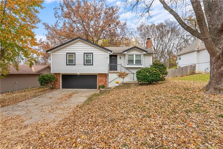 309 Shamrock Lane, Blue Springs, MO 64014 - Image #3