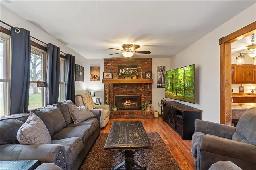 406 Frederick Drive, Gower, MO 64454 - Image #3