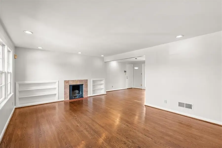 2404 W 86th Terrace, Leawood, KS 66206 - Image #2