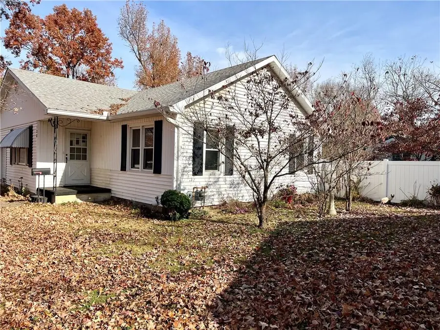 1128 N Clay Street, Nevada, MO 64772 - Image #3