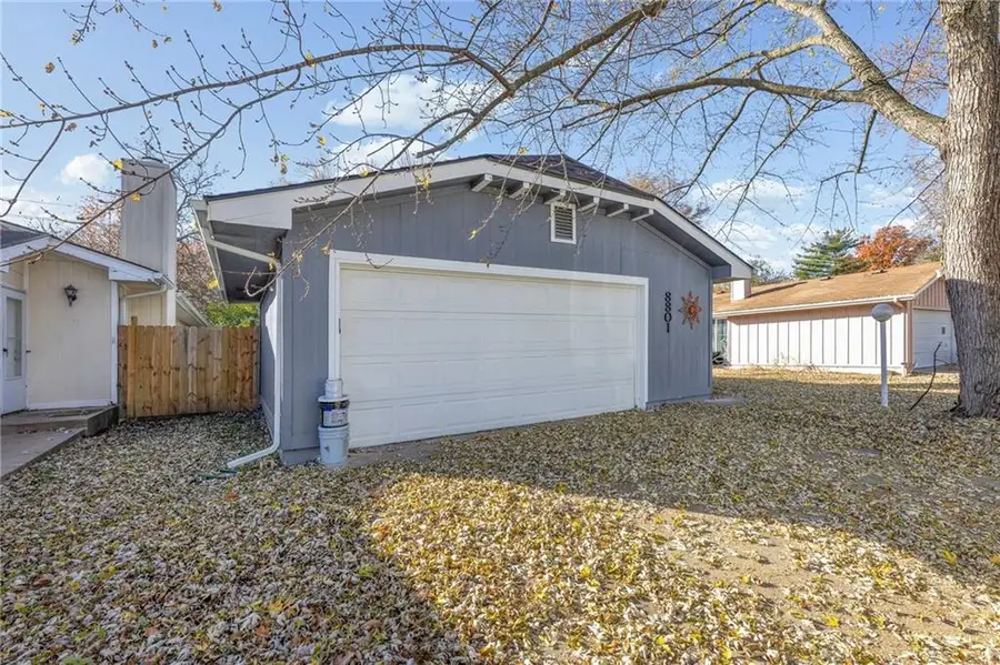 8801 E 109th Terrace, Kansas City, MO 64134 - Image #2