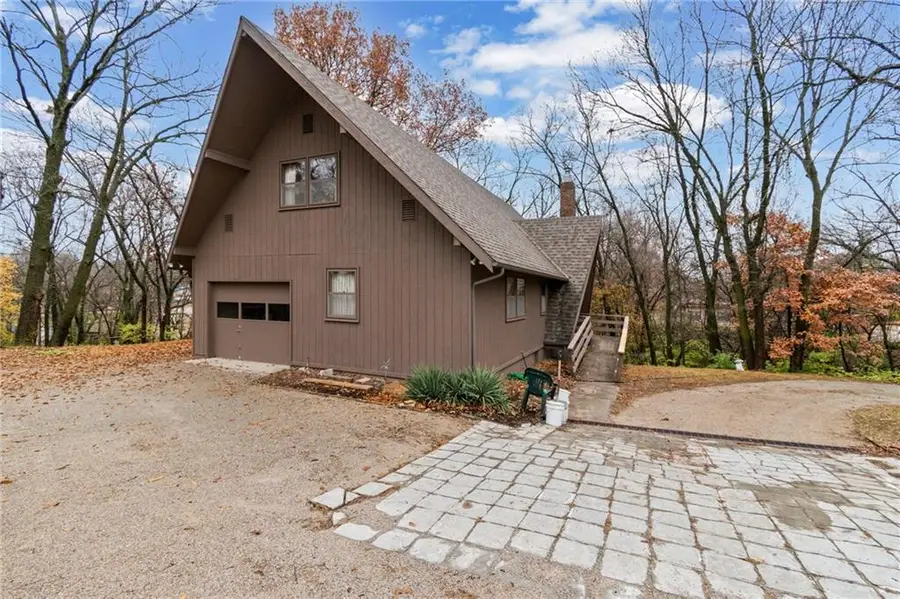 111 W Oak Street, Warrensburg, MO 64093 - Image #2