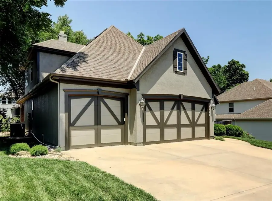1316 NE Kenwood Drive, Lees Summit, MO 64064 - Image #2