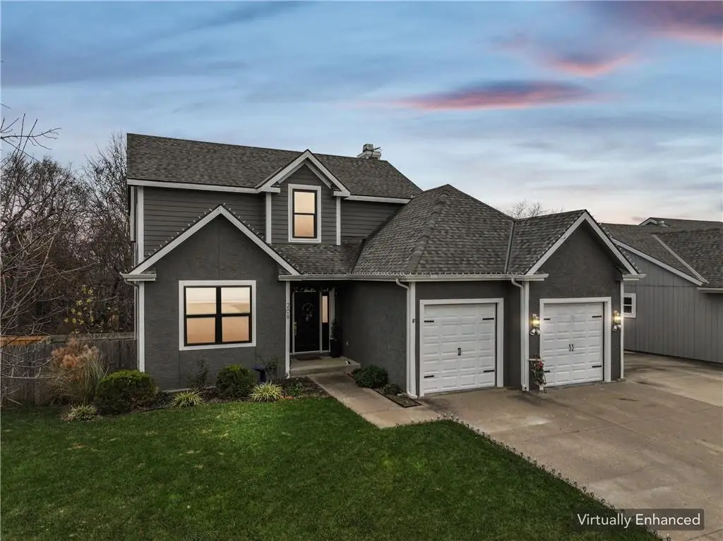 209 Hillside Drive, Baldwin City, KS 66006 - Image #1