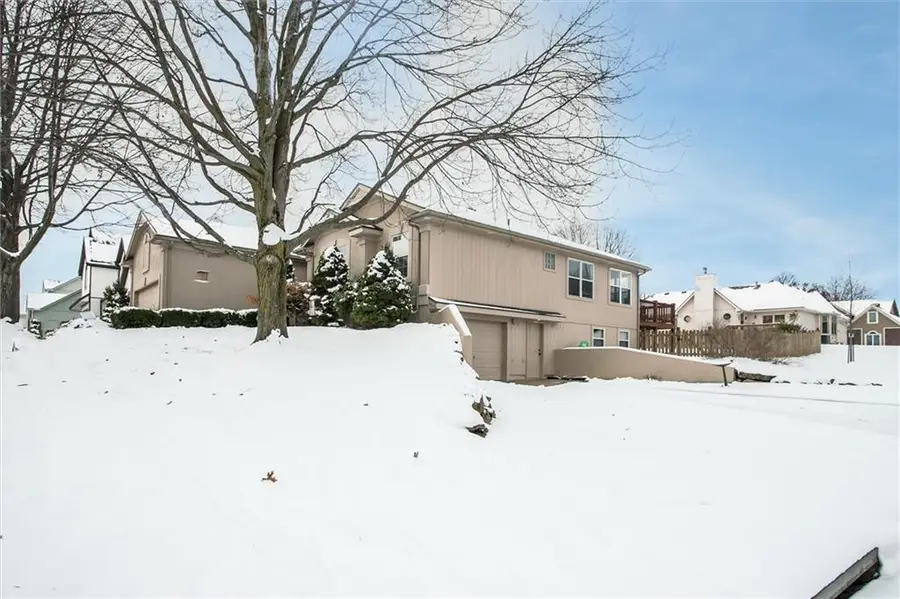 3112 S Arrowhead Drive, Independence, MO 64057 - Image #2