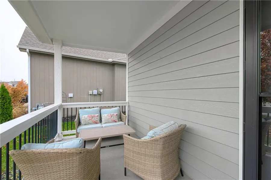 18902 W 166th Terrace, Olathe, KS 66062 - Image #3