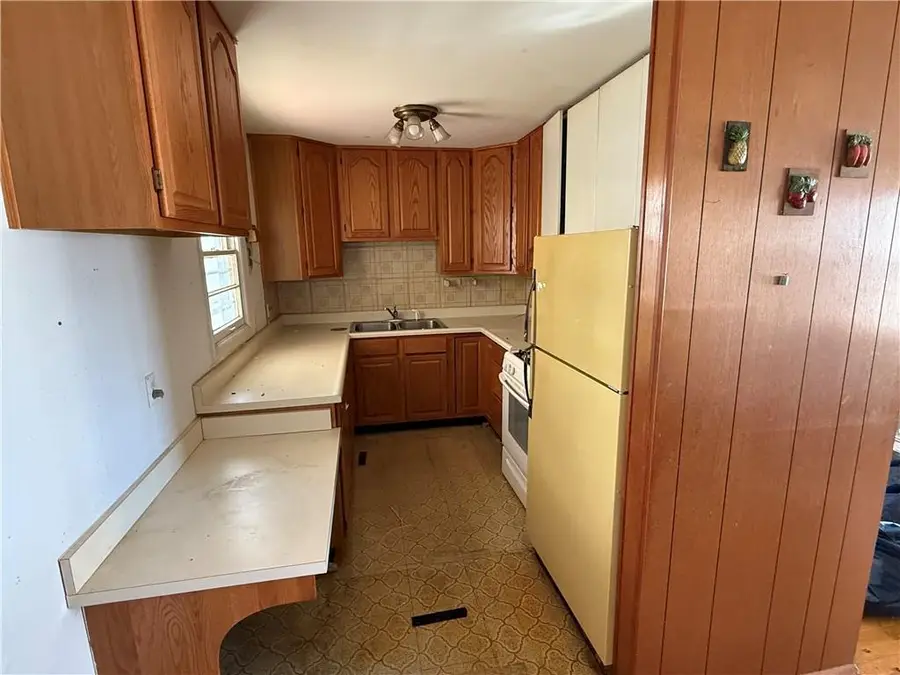 4905 E 41st Street, Kansas City, MO 64130 - Image #3