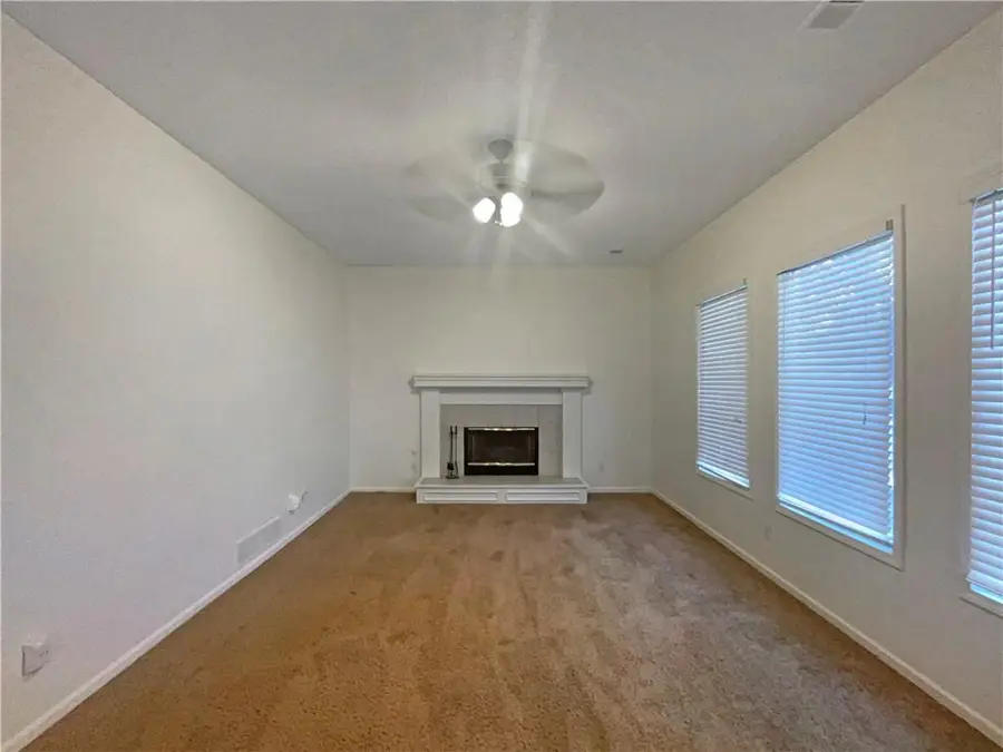 18860 W 159th Terrace, Olathe, KS 66062 - Image #3