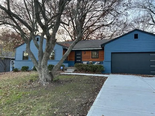 8512 Belleview Avenue, Kansas City, MO 64114 - Image #1