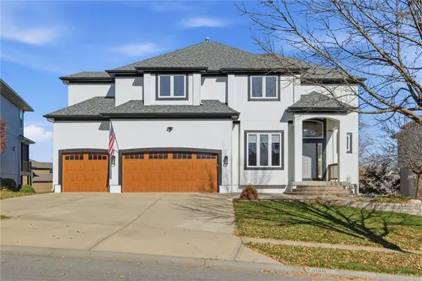 24146 W 109th Terrace, Olathe, KS 66061