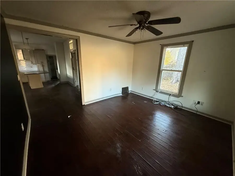 2405 Stewart Avenue, Kansas City, KS 66104 - Image #2