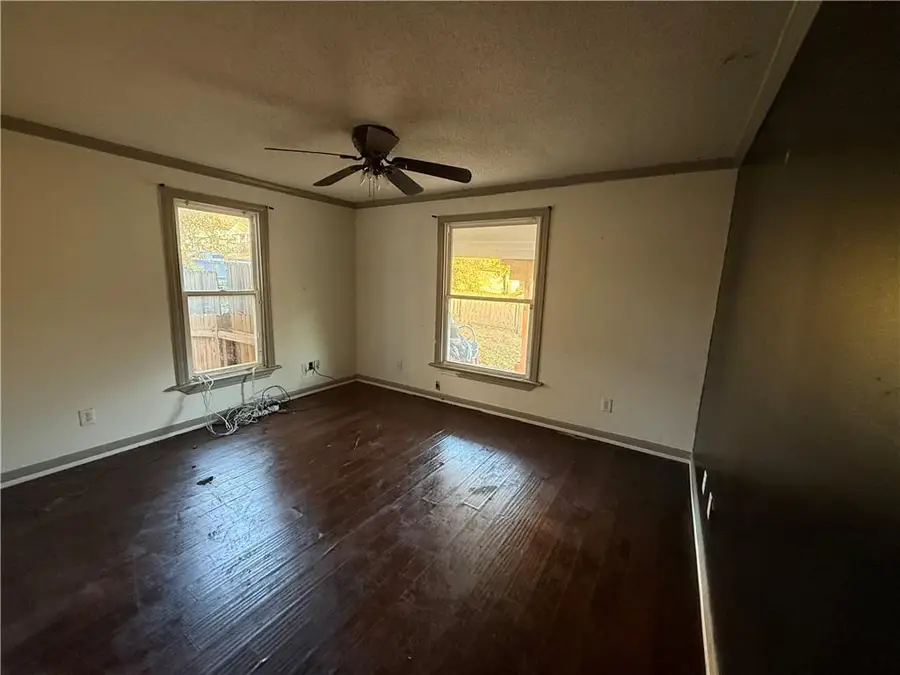 2405 Stewart Avenue, Kansas City, KS 66104 - Image #3