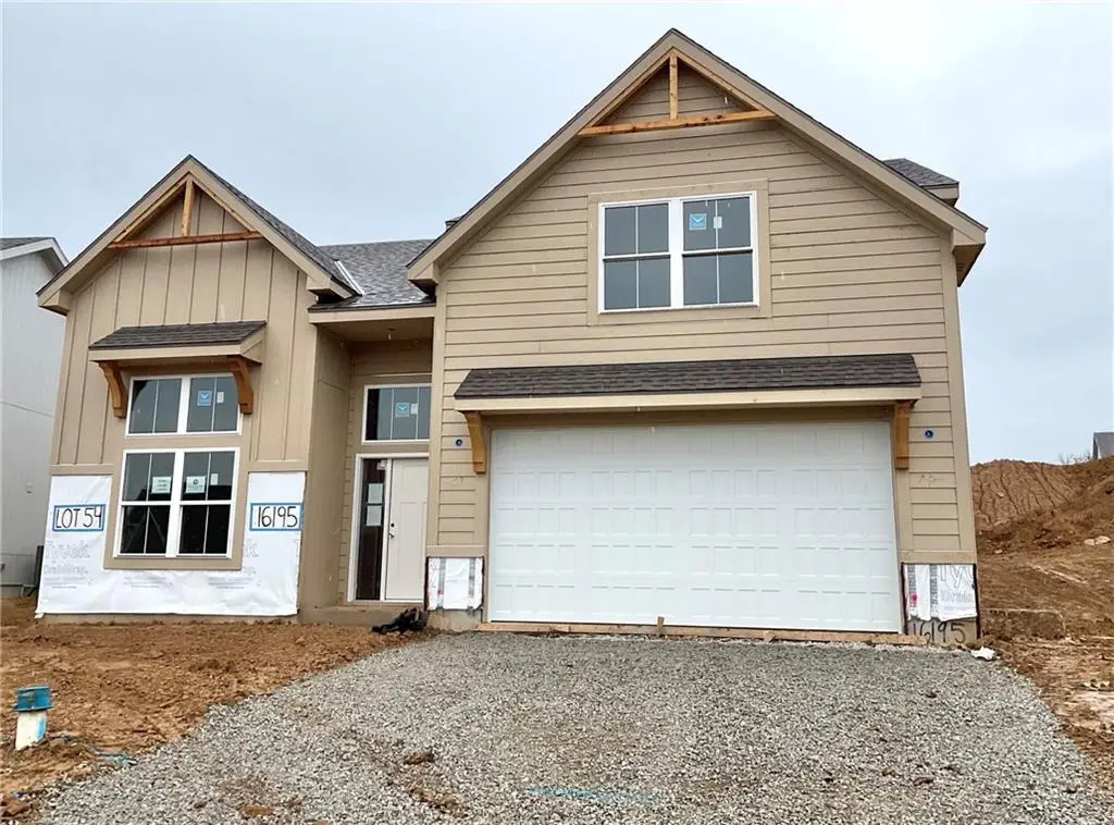 16195 Ryan Circle, Parkville, MO 64152 - Image #1