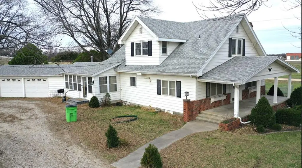 1046 1400th Street, Iola, KS 66749 - Image #1