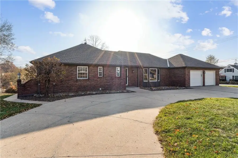 29 Hillcrest Drive, Platte City, MO 64079 - Image #2
