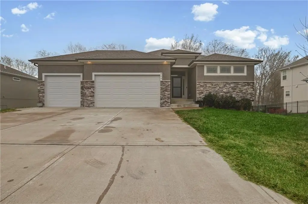 805 W Shawhan Parkway, Lees Summit, MO 64086 - Image #1