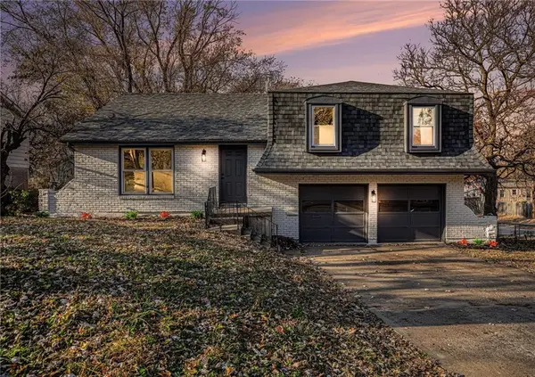 6020 E 151st Street, Grandview, MO 64030