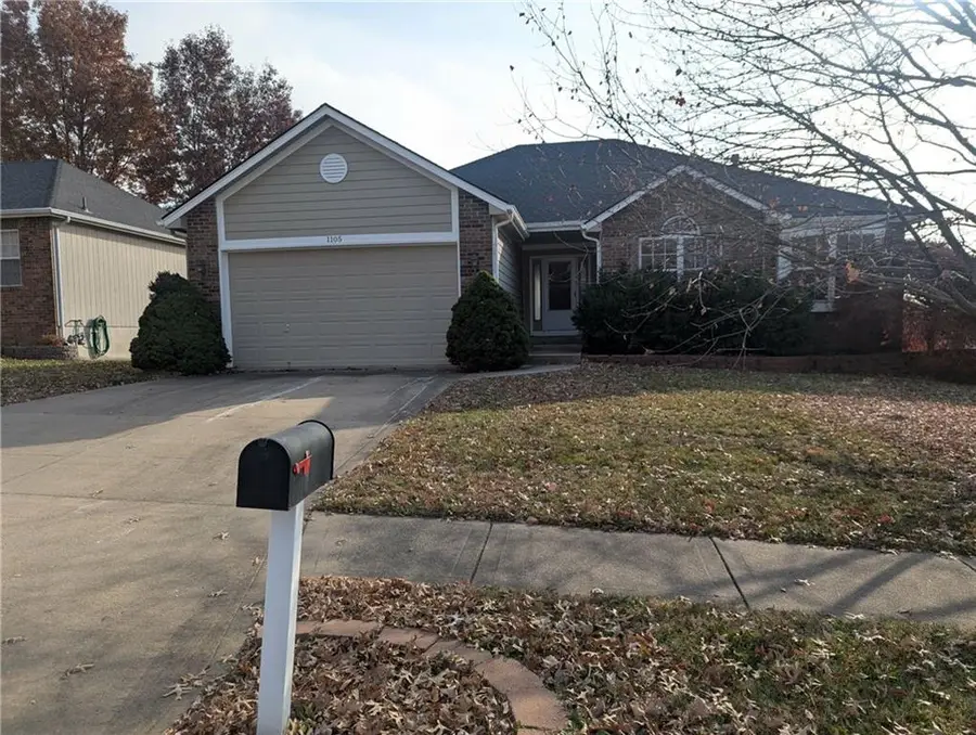 1105 NW Sawgrass Drive, Grain Valley, MO 64029 - Image #2
