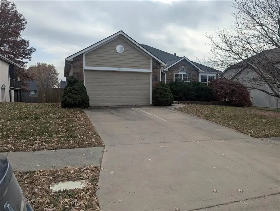 1105 NW Sawgrass Drive, Grain Valley, MO 64029 - Image #3