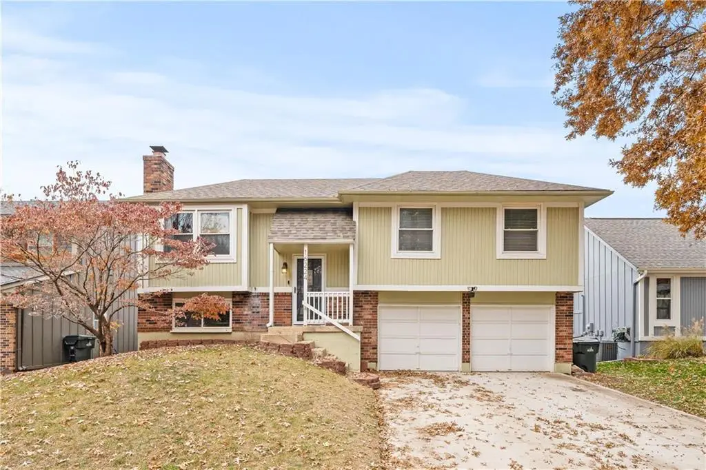 16224 W 125 Terrace, Olathe, KS 66062 - Image #1