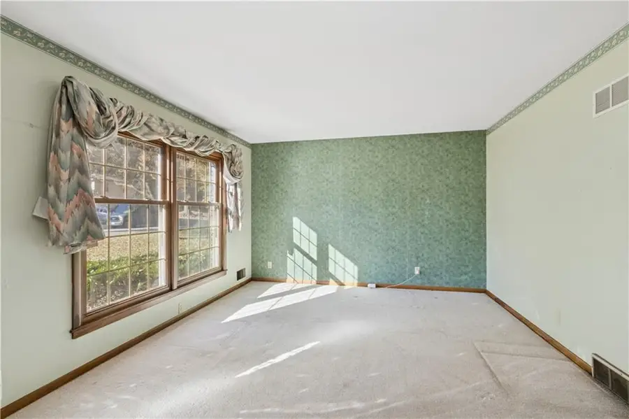 5307 N Virginia Avenue, Kansas City, MO 64118 - Image #3