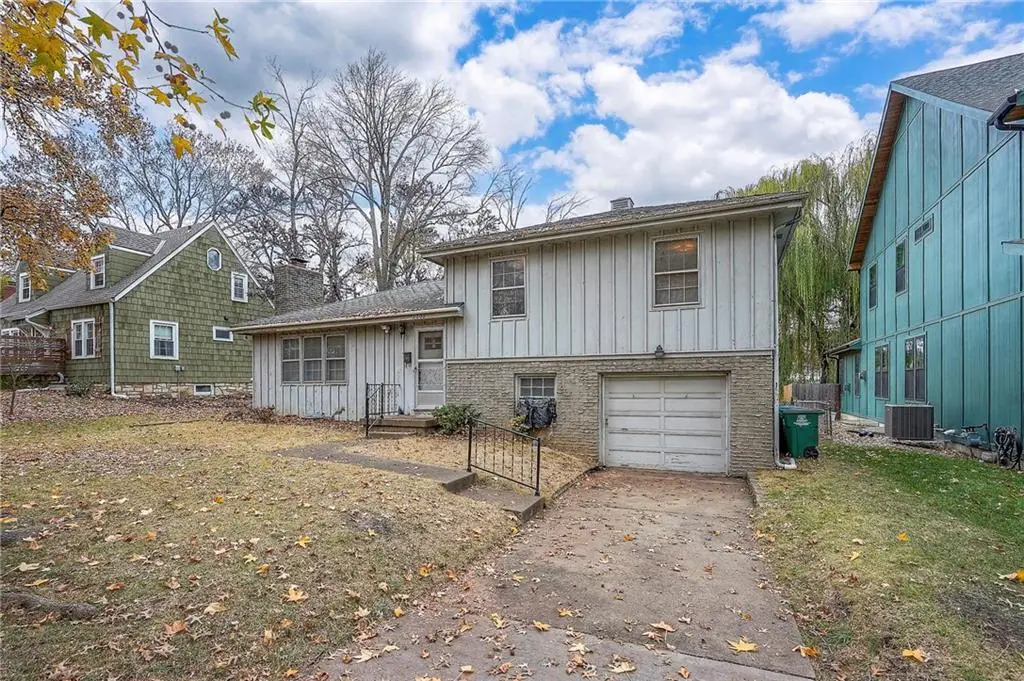 2806 W 48th Street, Westwood, KS 66205 - Image #1