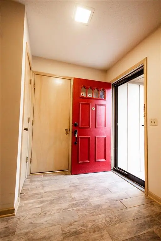 1303 N 43rd Street, Saint Joseph, MO 64506 - Image #3