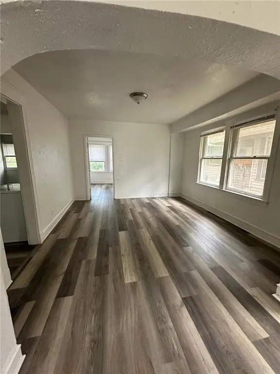 4221 Chestnut Avenue, Kansas City, MO 64130 - Image #3