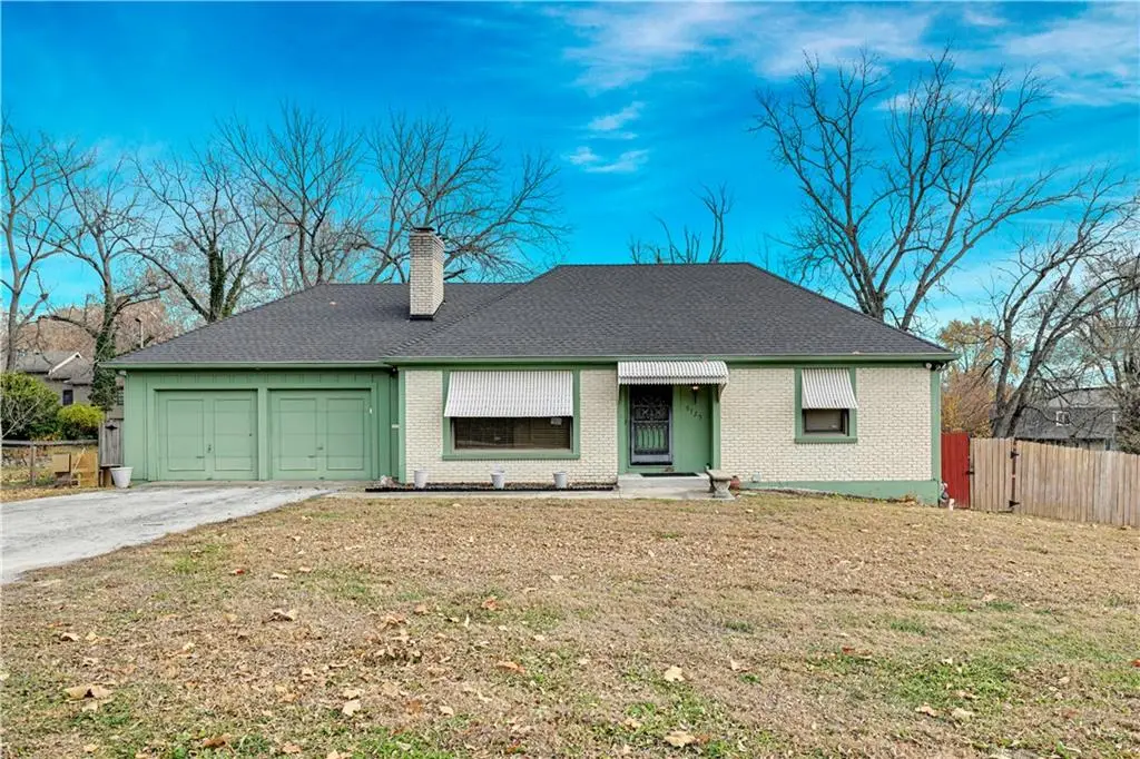 9725 Locust Lane, Kansas City, MO 64131 - Image #1