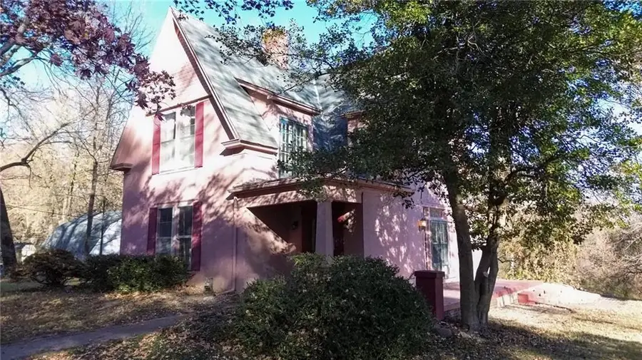 1911 N 22nd Street, Saint Joseph, MO 64505 - Image #2