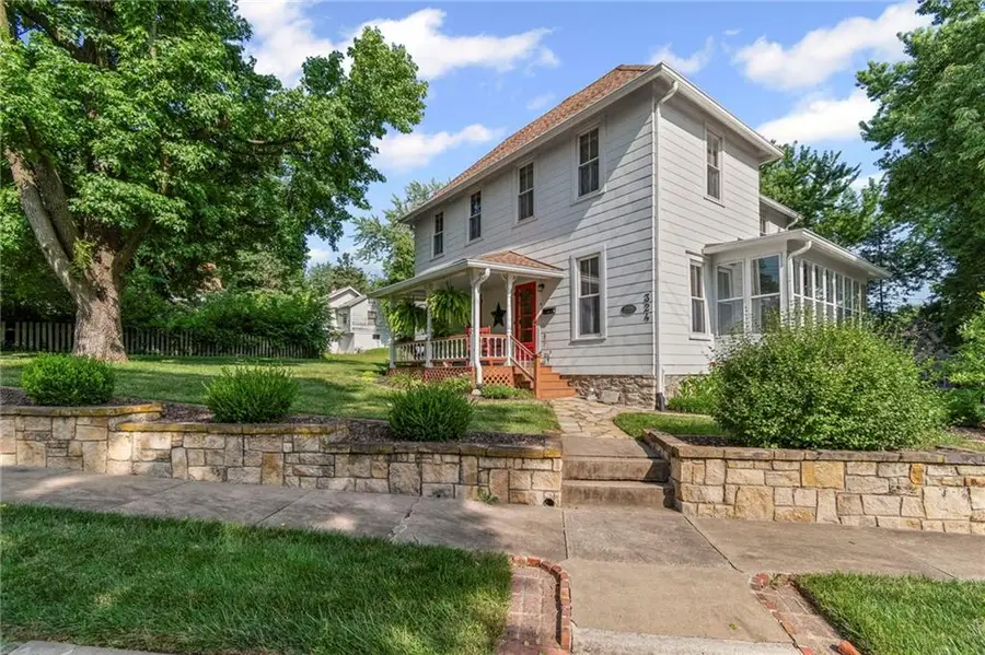 324 Harrison Street, Liberty, MO 64068 - Image #2