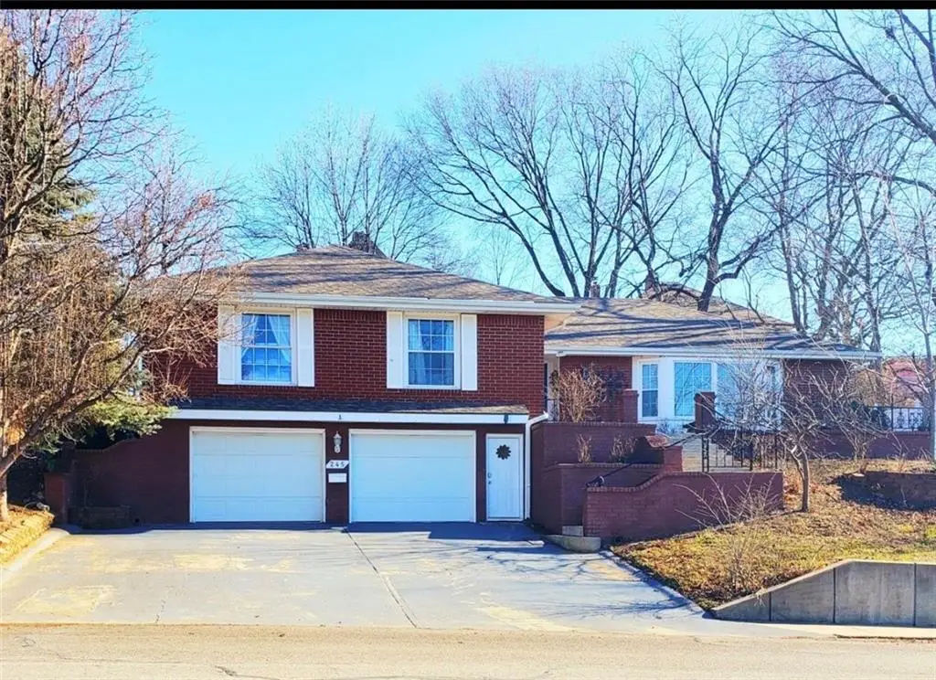 245 N Main Street, Liberty, MO 64068 - #1