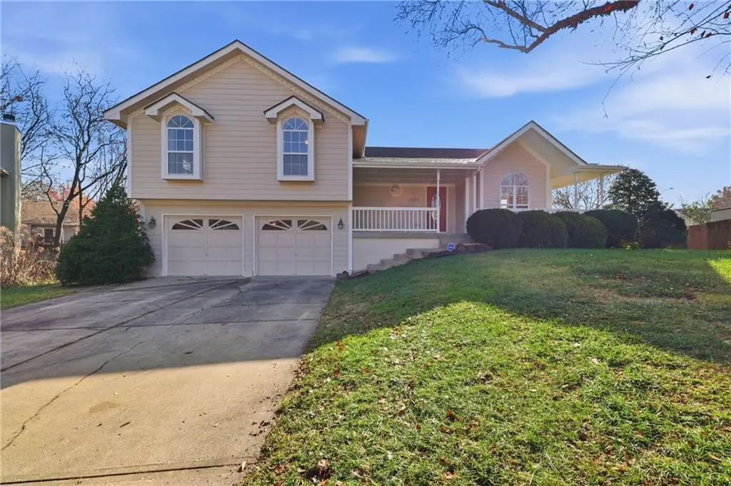 1325 NE Foxwood Drive, Lees Summit, MO 64086 - Image #1