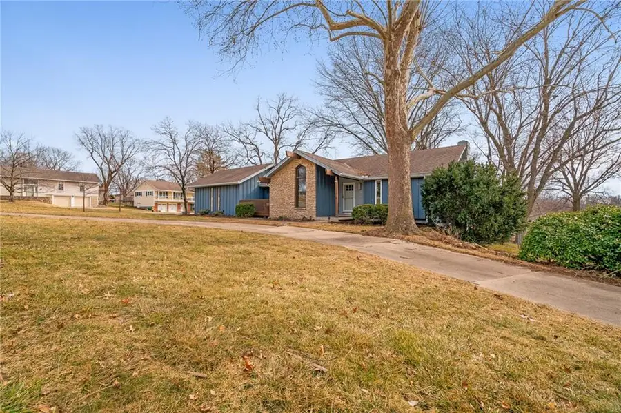 131 Seneca Lane, Lake Winnebago, MO 64034 - #3