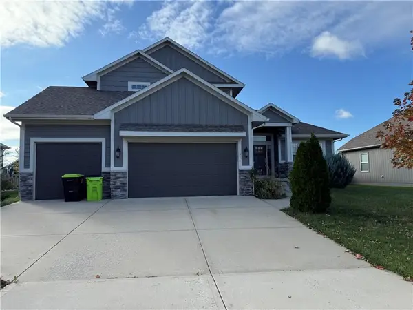 516 SE Linden Drive, Blue Springs, MO 64014