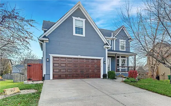 613 E Skylark Street, Gardner, KS 66030