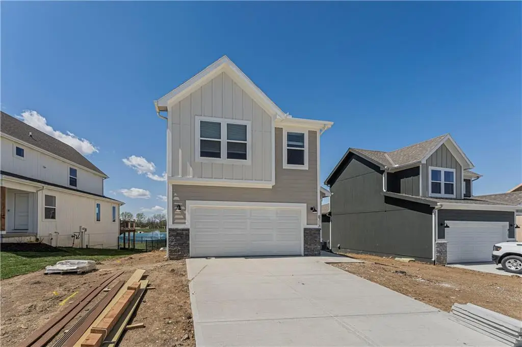 8749 SW Brickell Drive, Blue Springs, MO 64064 - Image #1