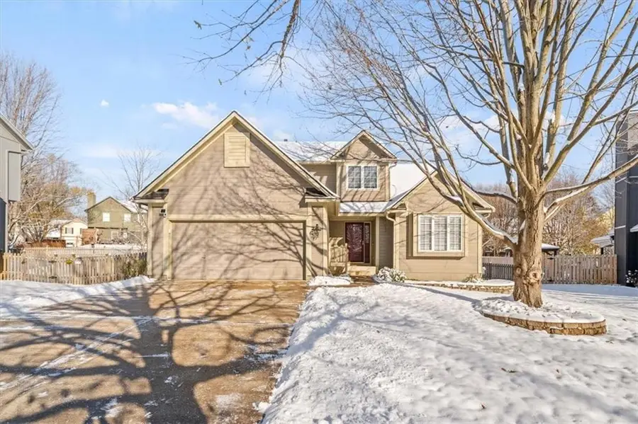6214 W 156th Terrace, Overland Park, KS 66223 - Image #2