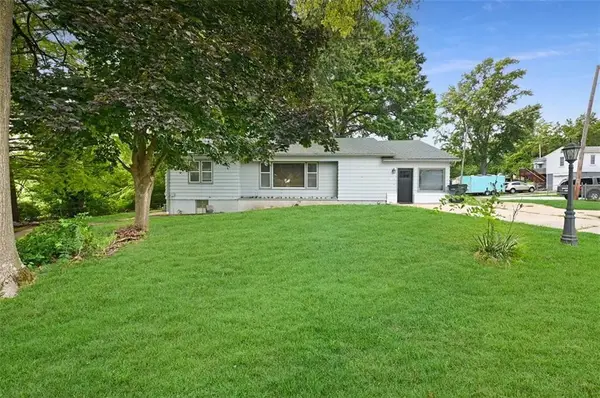 1708 S Broadway Street, Leavenworth, KS 66048